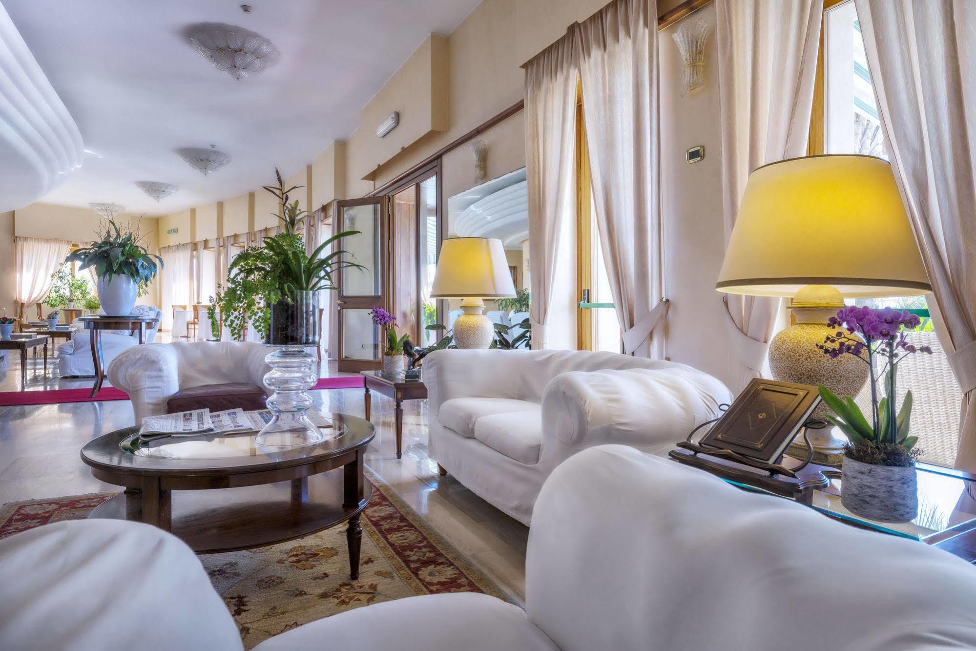 Astura Palace Hotel Nettuno Ngoại thất bức ảnh